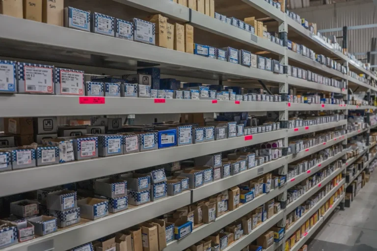 Aisle of nuts, bolts and screws at Select Fasteners Heatherbrae